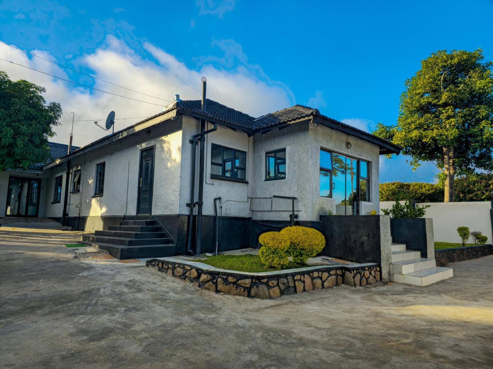 26 Pike Place Mutare Exterior photo